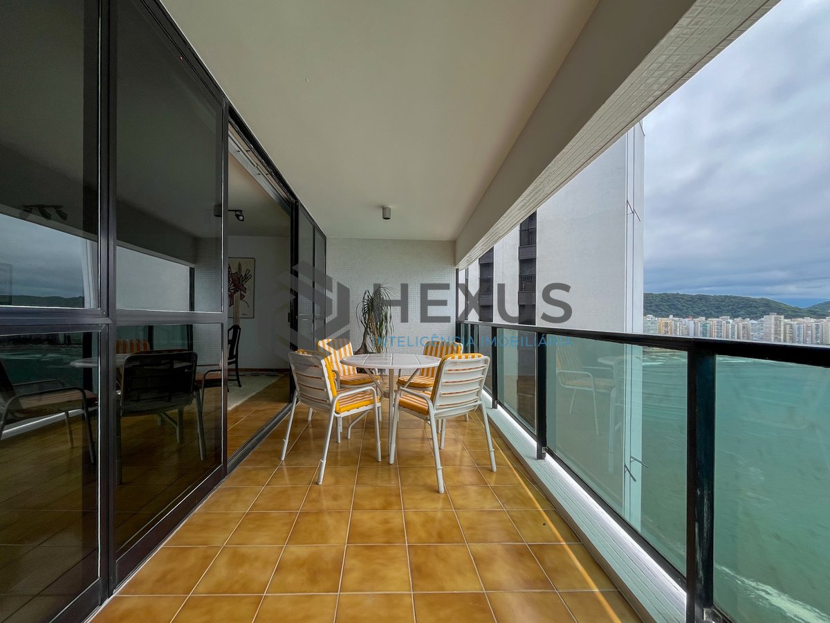Foto 13 de Apartamento frente mar com varanda vista mar e lazer na Praia das Asturias, Guaruja