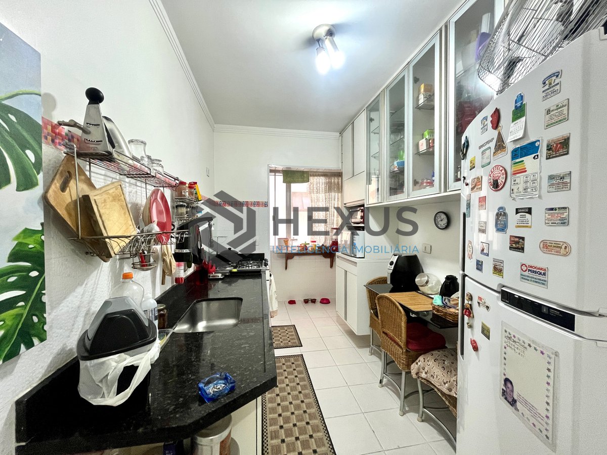 Foto 10 de Apartamento com varanda na Praia das Pitangueiras, Guaruja