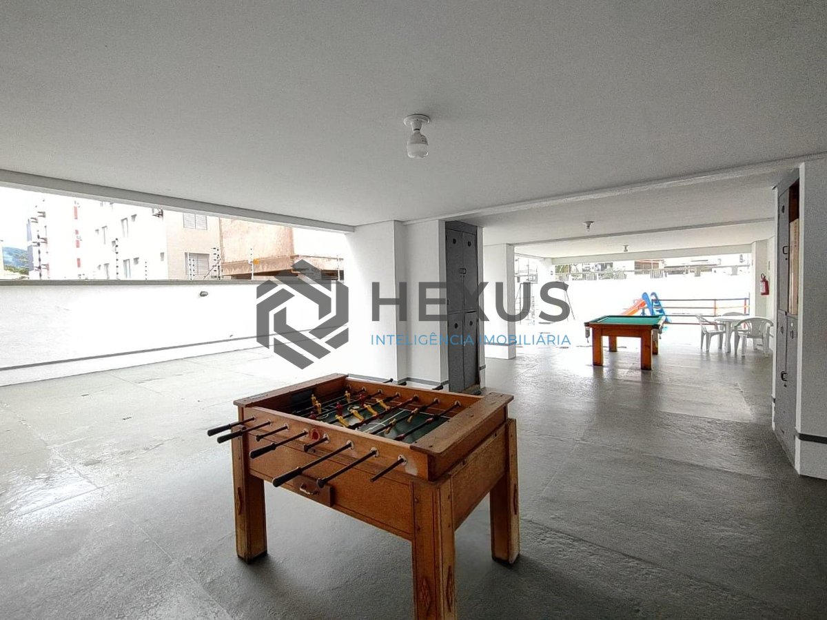 Foto 17 de Apartamento com varanda e lazer na Praia da Enseada, Guaruja
