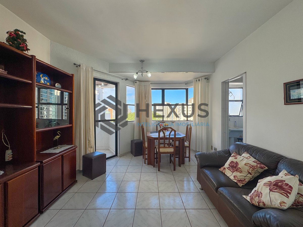 Foto 2 de Apartamento com varanda vista mar a 2 quadras da praia no Jardim Astúrias, Guarujá