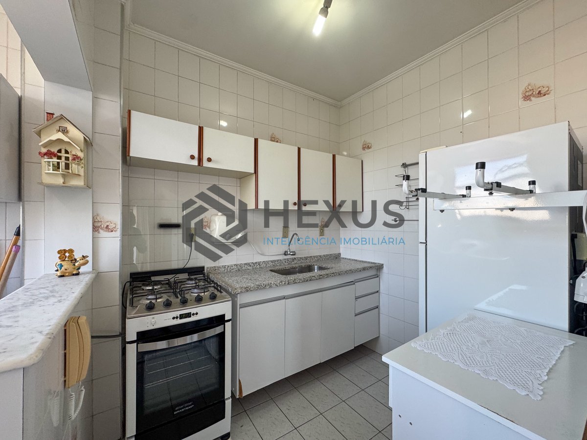 Foto 22 de Apartamento com varanda vista mar a 2 quadras da praia no Jardim Astúrias, Guarujá