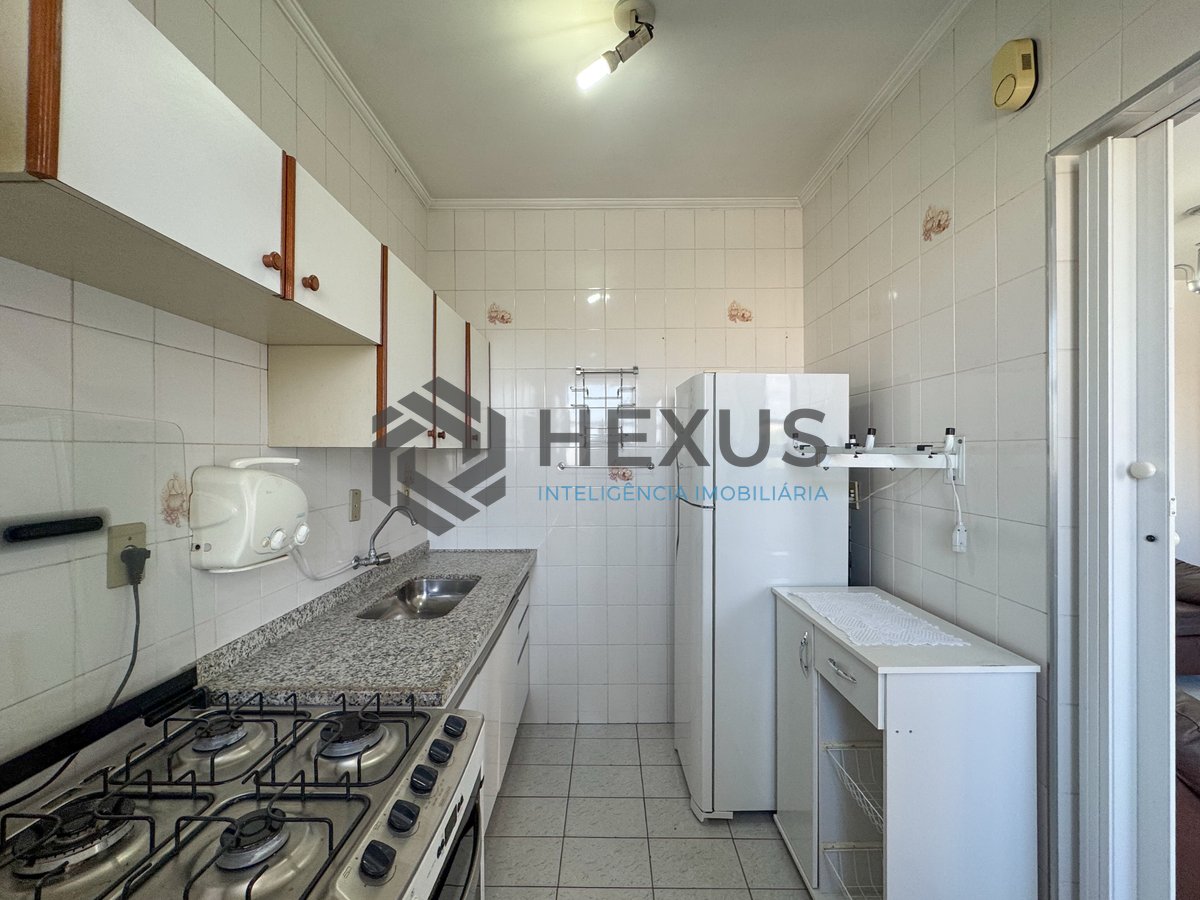 Foto 23 de Apartamento com varanda vista mar a 2 quadras da praia no Jardim Astúrias, Guarujá