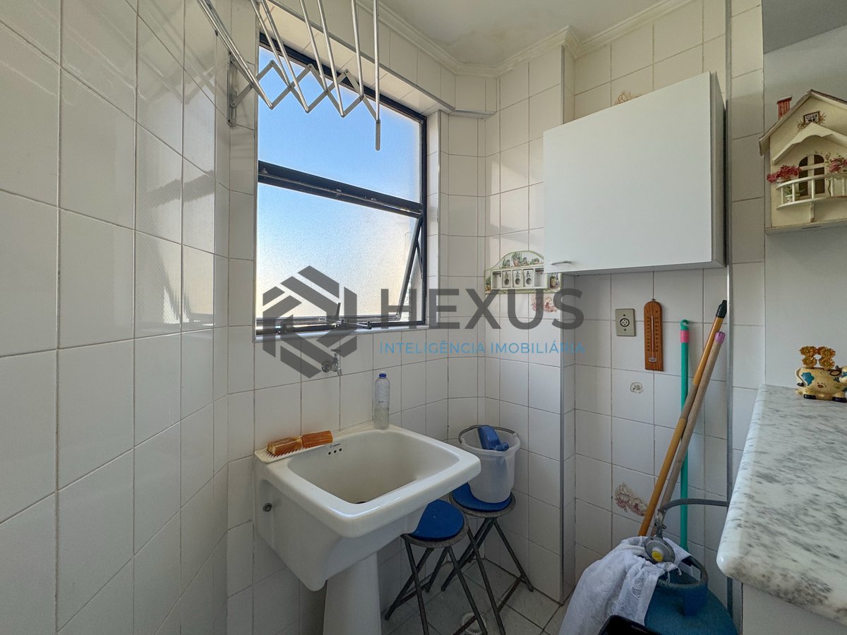 Foto 25 de Apartamento com varanda vista mar a 2 quadras da praia no Jardim Astúrias, Guarujá