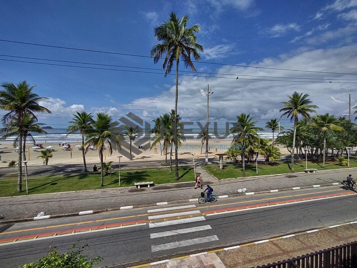 Foto 30 de Apartamento beira mar com varanda e lazer na Praia da Enseada, Guaruja