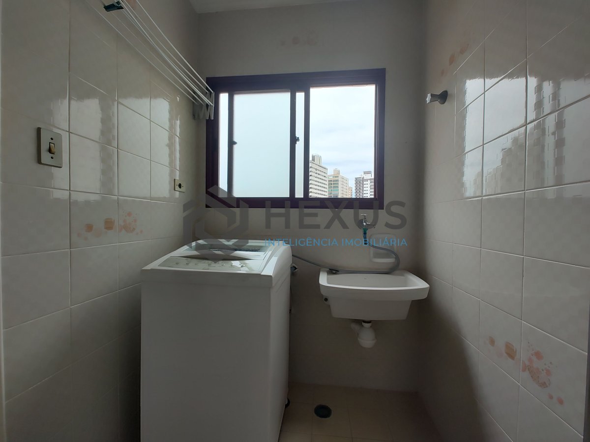 Foto 20 de Apartamento com varanda e lazer na Praia das Asturias, Guaruja