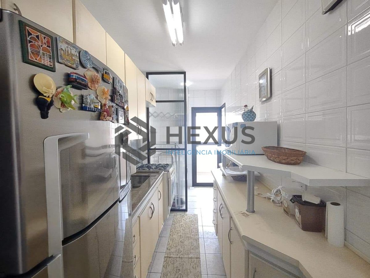 Foto 13 de Apartamento com varanda gourmet vista mar e lazer na Praia da Enseada, Guaruja