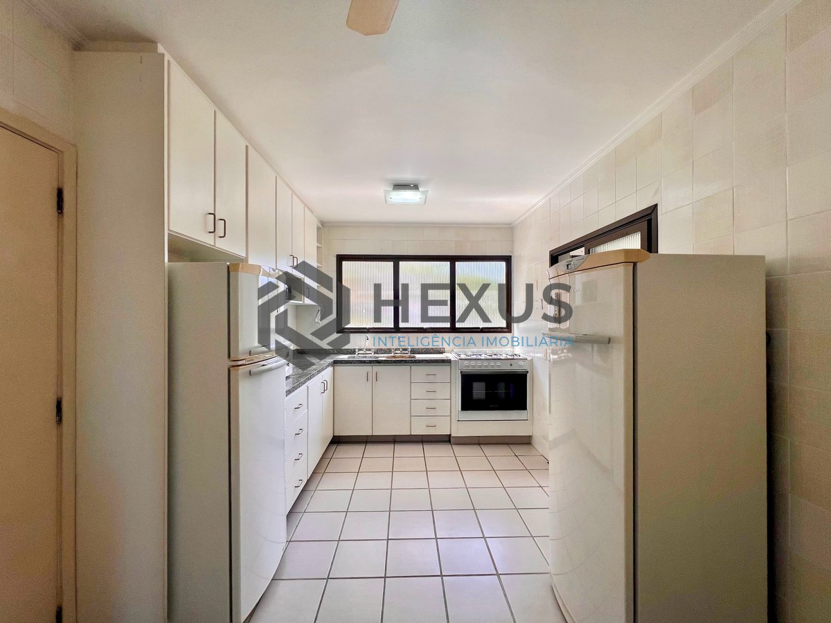 Foto 17 de Apartamento com varanda vista mar e lazer no Morro Sorocotuba, Guaruja