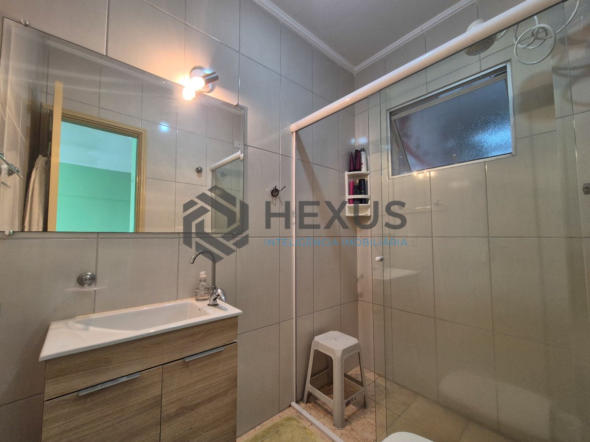 Foto 19 de Apartamento com varanda e vista livre a venda na praia das Asturias, Guaruja
