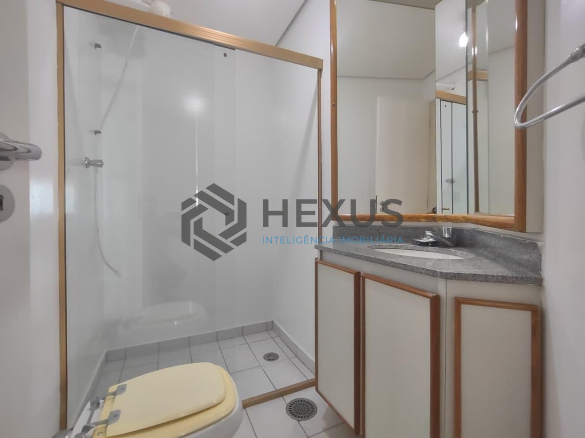Foto 9 de Apartamento com varanda vista mar e lazer no Morro Sorocotuba, Enseada, Guaruja