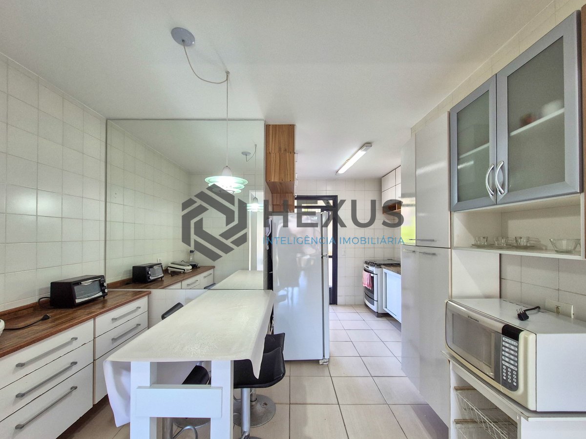 Foto 24 de Apartamento com varanda e lazer na Praia das Pitangueiras, Guaruja