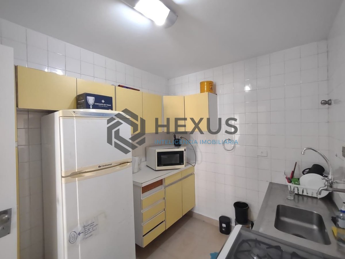Foto 14 de Apartamento com varanda na Praia da Enseada, Guaruja