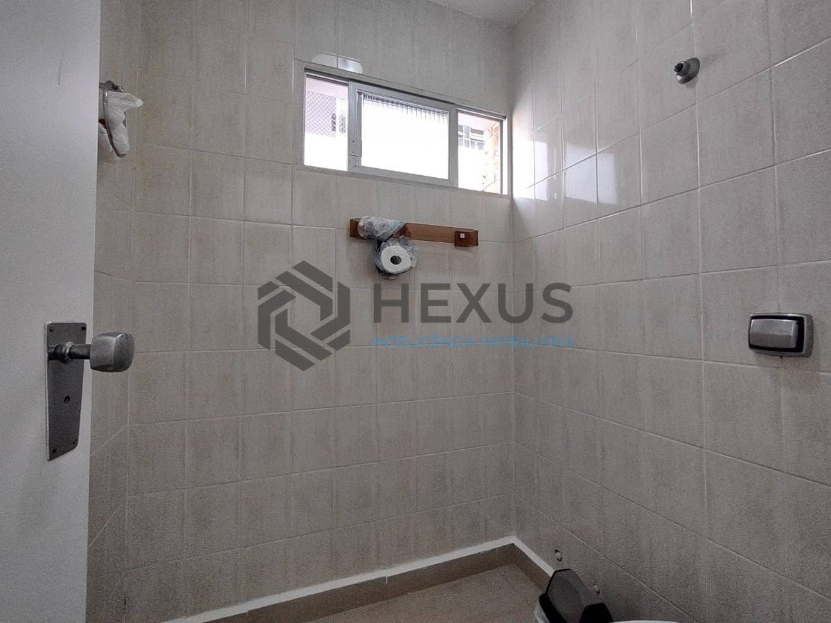 Foto 8 de Apartamento com varanda na Praia da Enseada, Guaruja