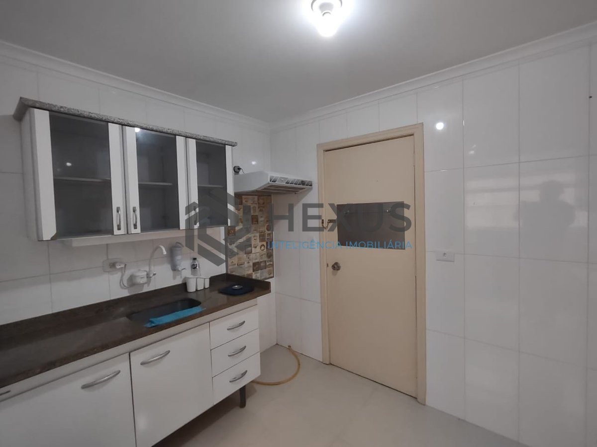 Foto 12 de Apartamento reformado na Praia da Enseada, Guaruja