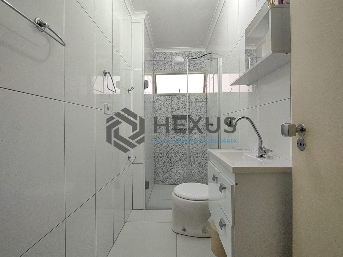 Foto 9 de Apartamento reformado na Praia da Enseada, Guaruja