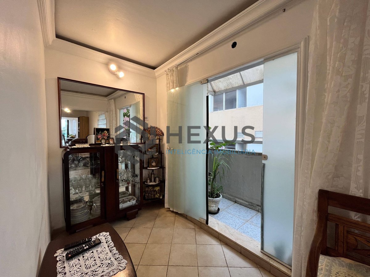 Foto 4 de Apartamento com varanda gourmet e lazer na Praia da Enseada, Guaruja