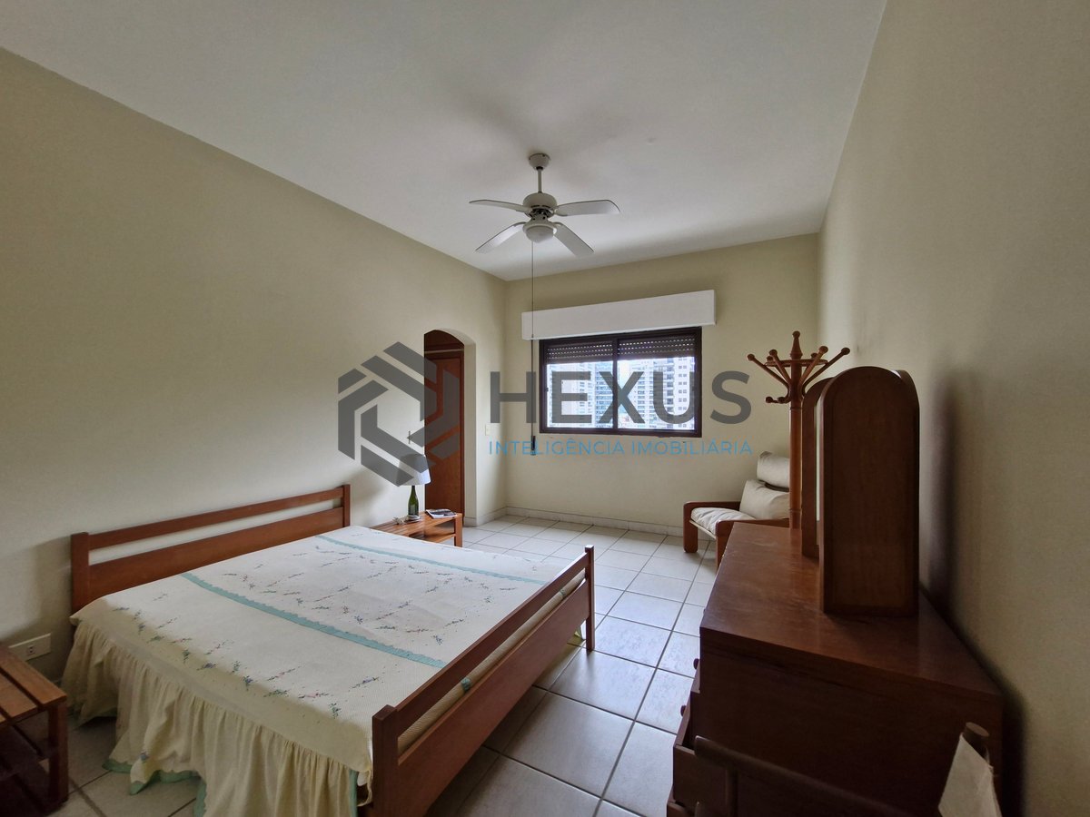 Foto 10 de Apartamento frente mar com varanda e vista mar na Praia das Asturias, Guaruja