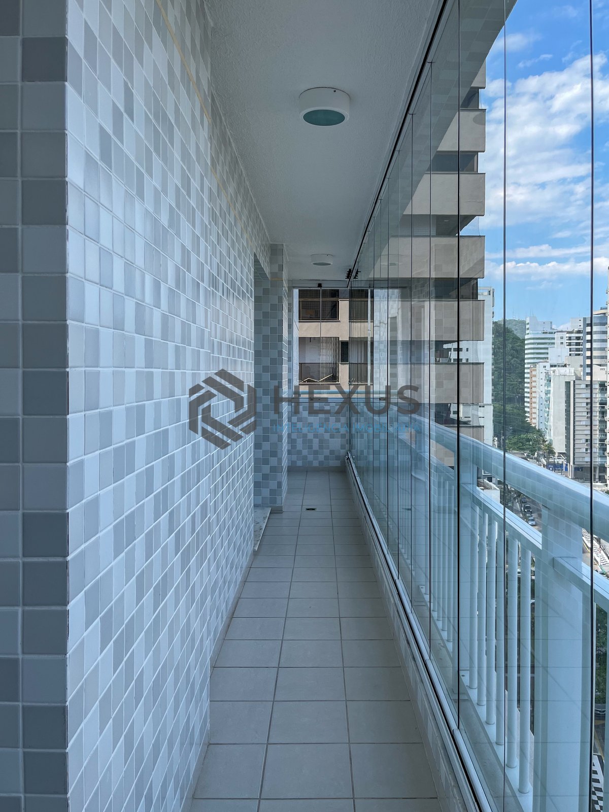 Foto 10 de Apartamento com varanda gourmet vista mar e lazer em prédio novo na beira mar da Praia das Asturias, Guaruja