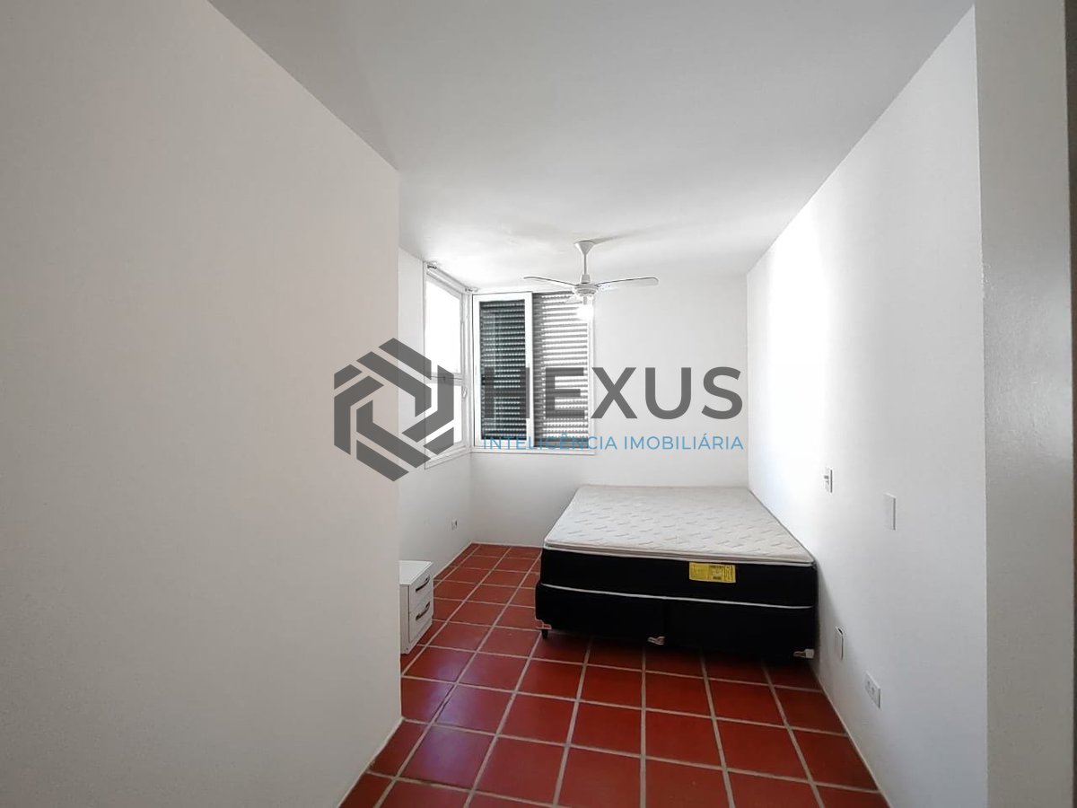 Foto 14 de Apartamento duplex com varanda e lazer na Praia da Enseada, Guaruja