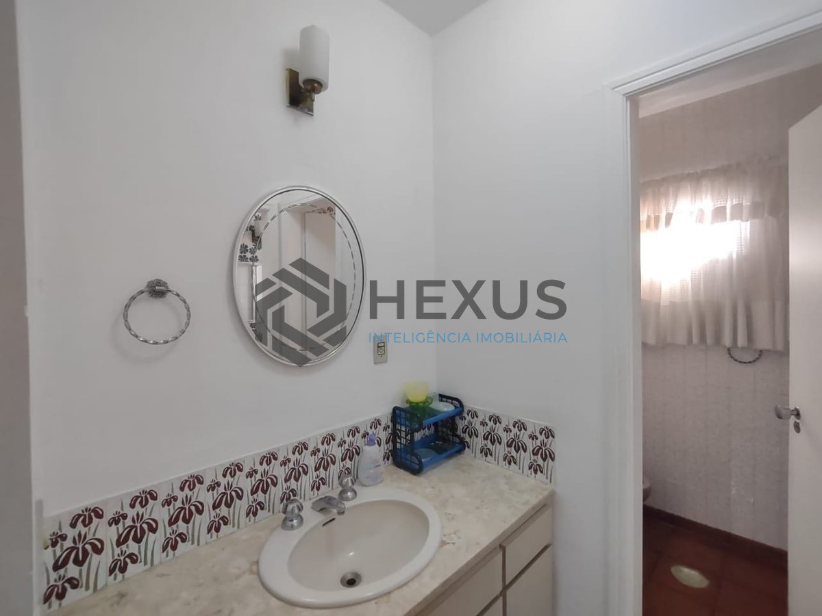 Foto 9 de Apartamento com varanda na Praia da Enseada, Guaruja