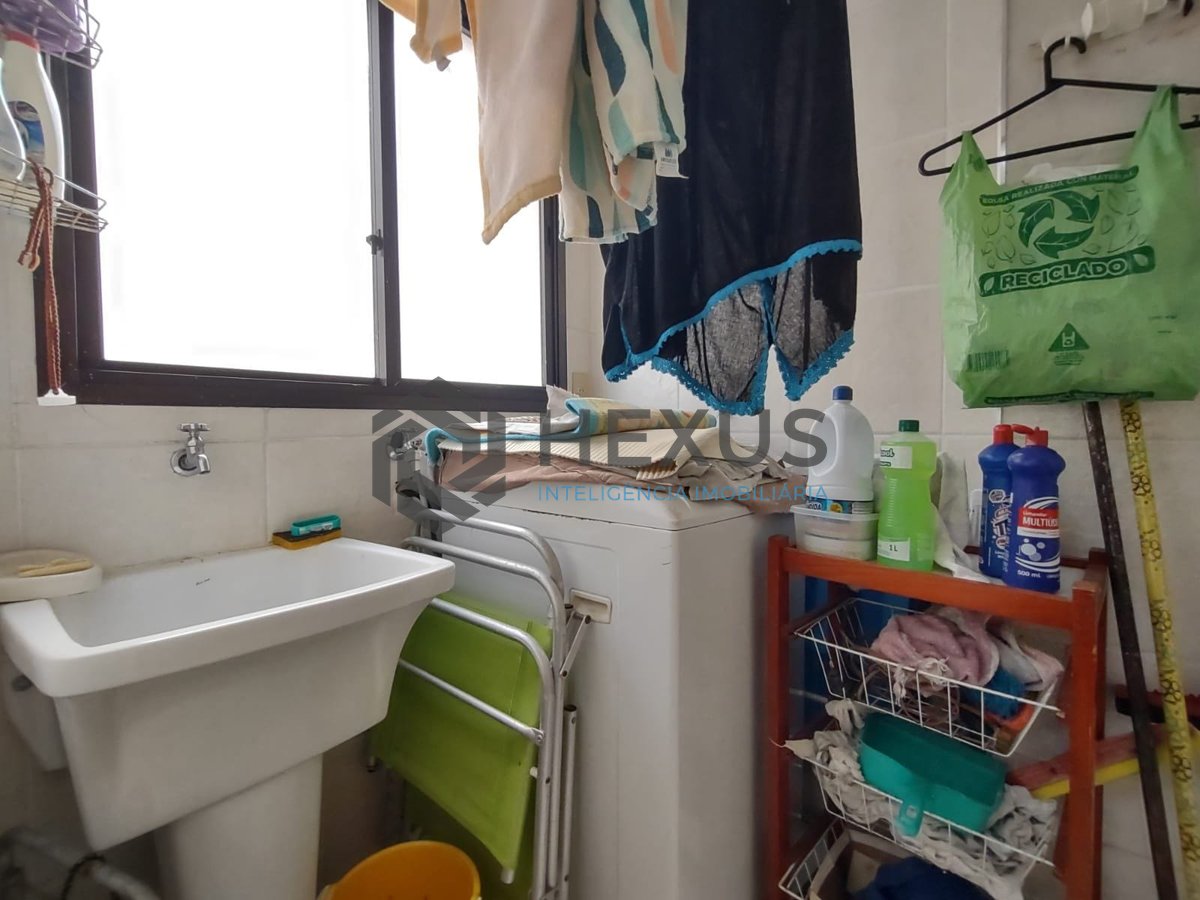 Foto 12 de Apartamento e lazer na região da Brunella da Praia da Enseada, Guarujá