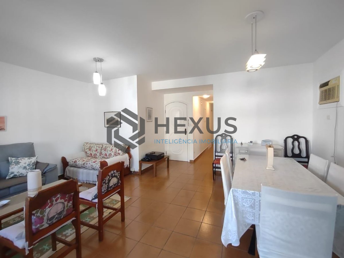 Foto 6 de Apartamento com varanda na região da Brunella na Praia da Enseada, Guaruja