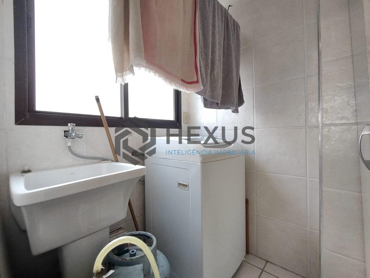 Foto 14 de Apartamento na região da Brunella na Praia da Enseada, Guaruja