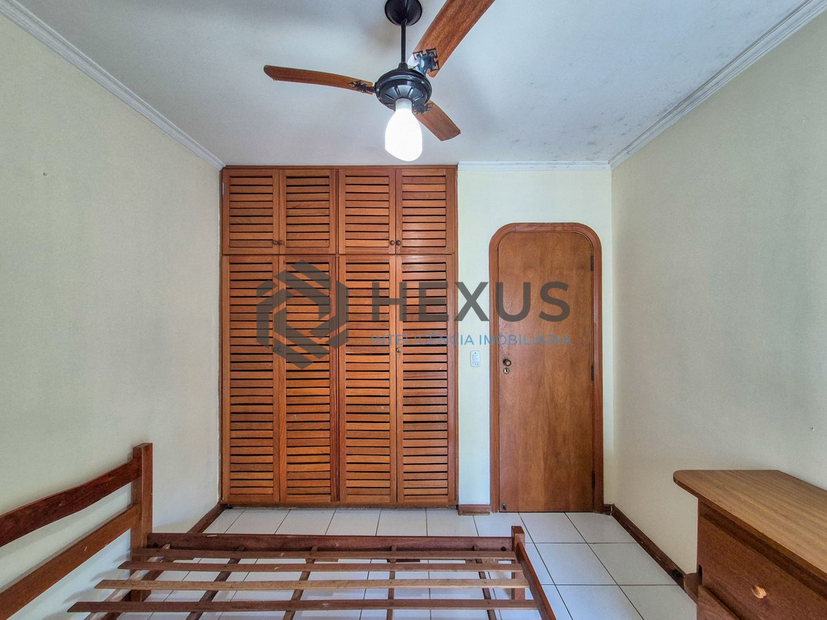 Foto 23 de Apartamento com varanda e lazer na Praia das Pitangueiras, Guaruja