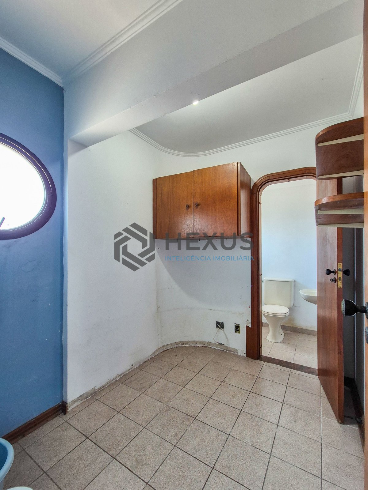 Foto 28 de Apartamento com varanda e lazer na Praia das Pitangueiras, Guaruja