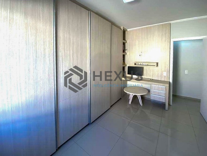 Foto 11 de Apartamento reformado na Praia da Enseada, Guaruja