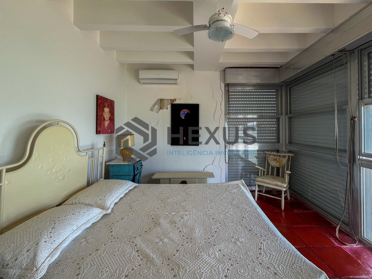 Foto 25 de Apartamento frente mar com vista oceânica na Praia das Pitangueiras, Guaruja