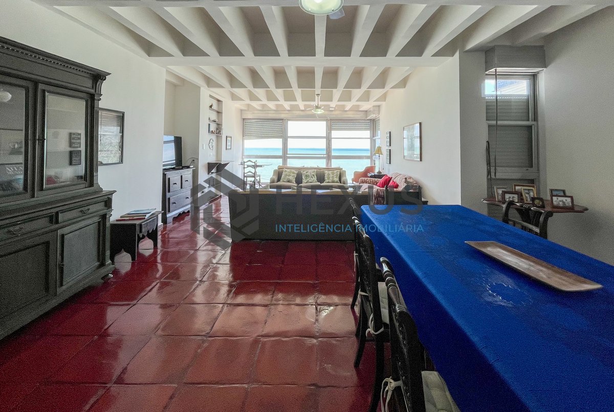 Foto 6 de Apartamento frente mar com vista oceânica na Praia das Pitangueiras, Guaruja