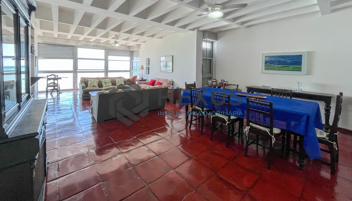 Foto 7 de Apartamento frente mar com vista oceânica na Praia das Pitangueiras, Guaruja