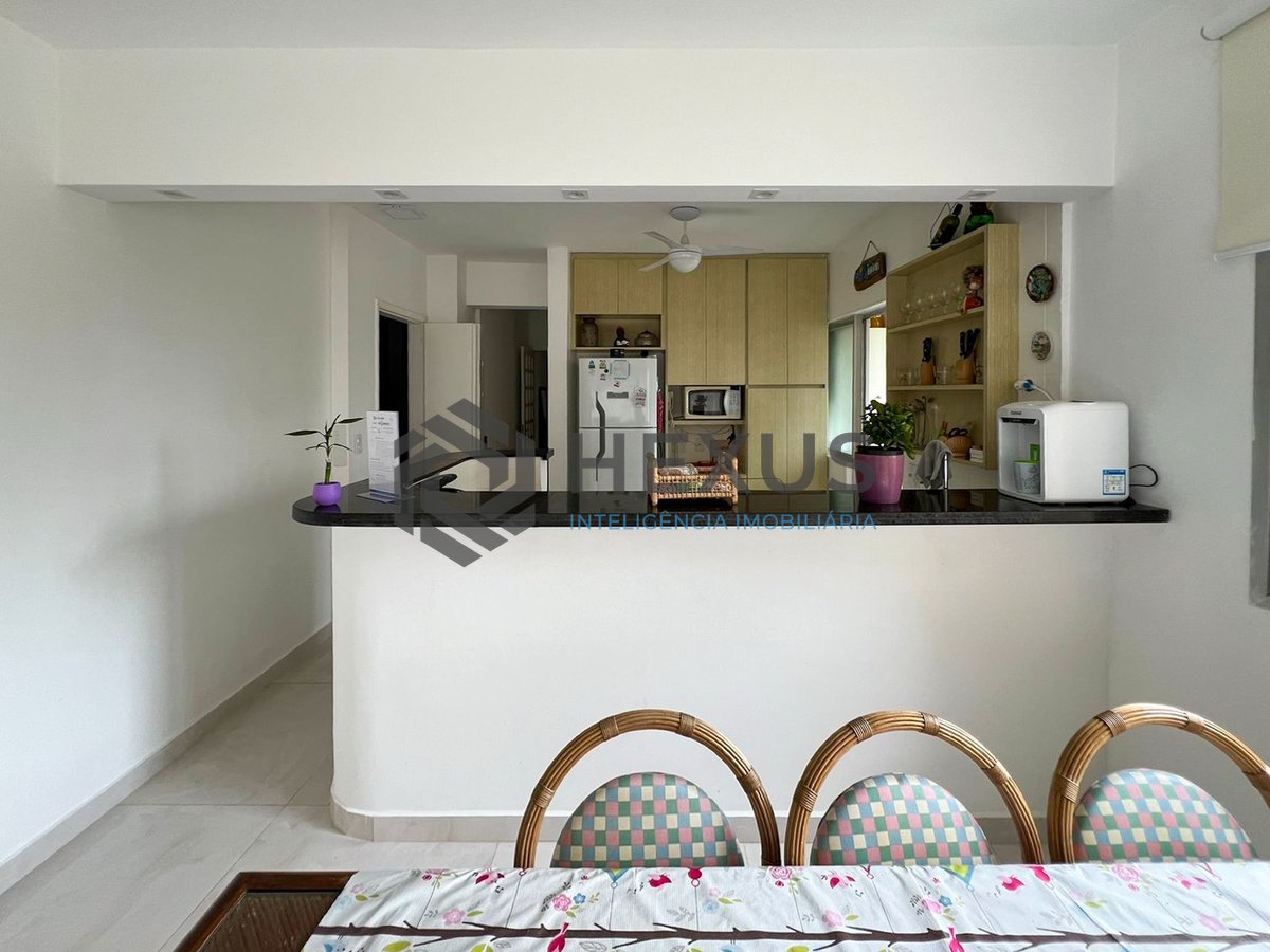 Foto 11 de Apartamento reformado com varandas e lazer a uma quadra da Praia das Asturias, Guaruja