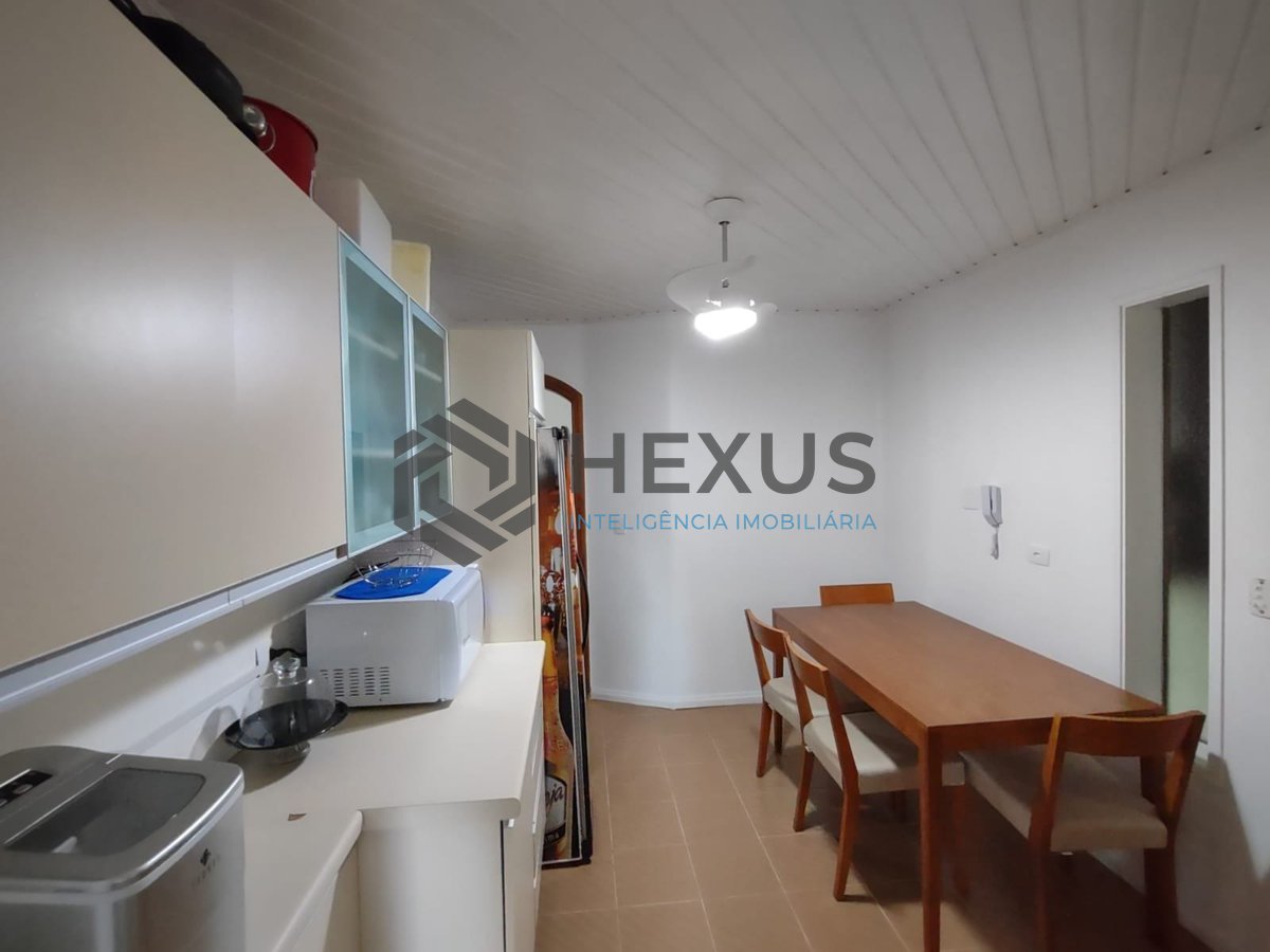 Foto 17 de Apartamento com varanda e lazer na Praia da Enseada, Guaruja