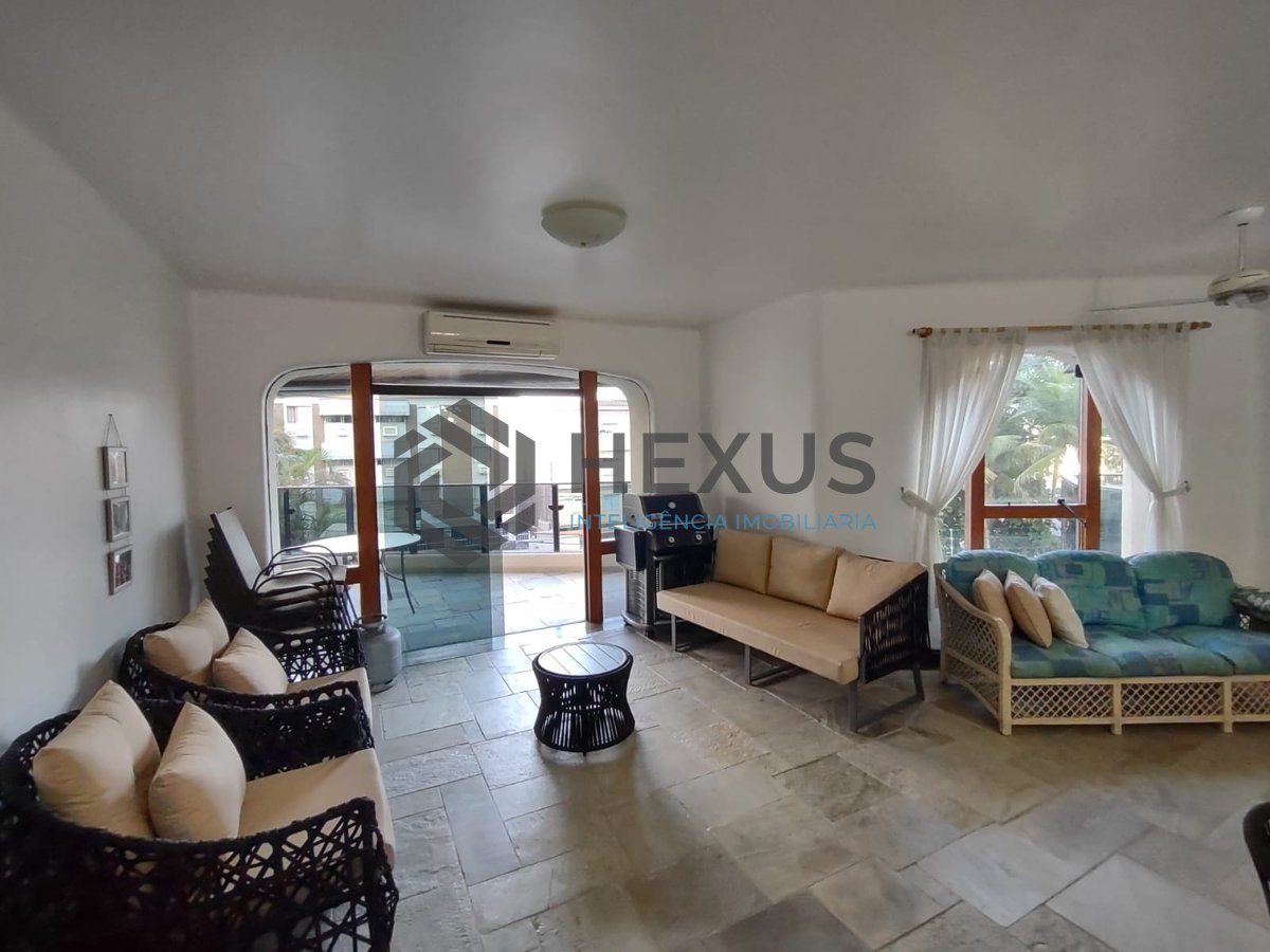 Foto 4 de Apartamento com varanda e lazer na Praia da Enseada, Guaruja