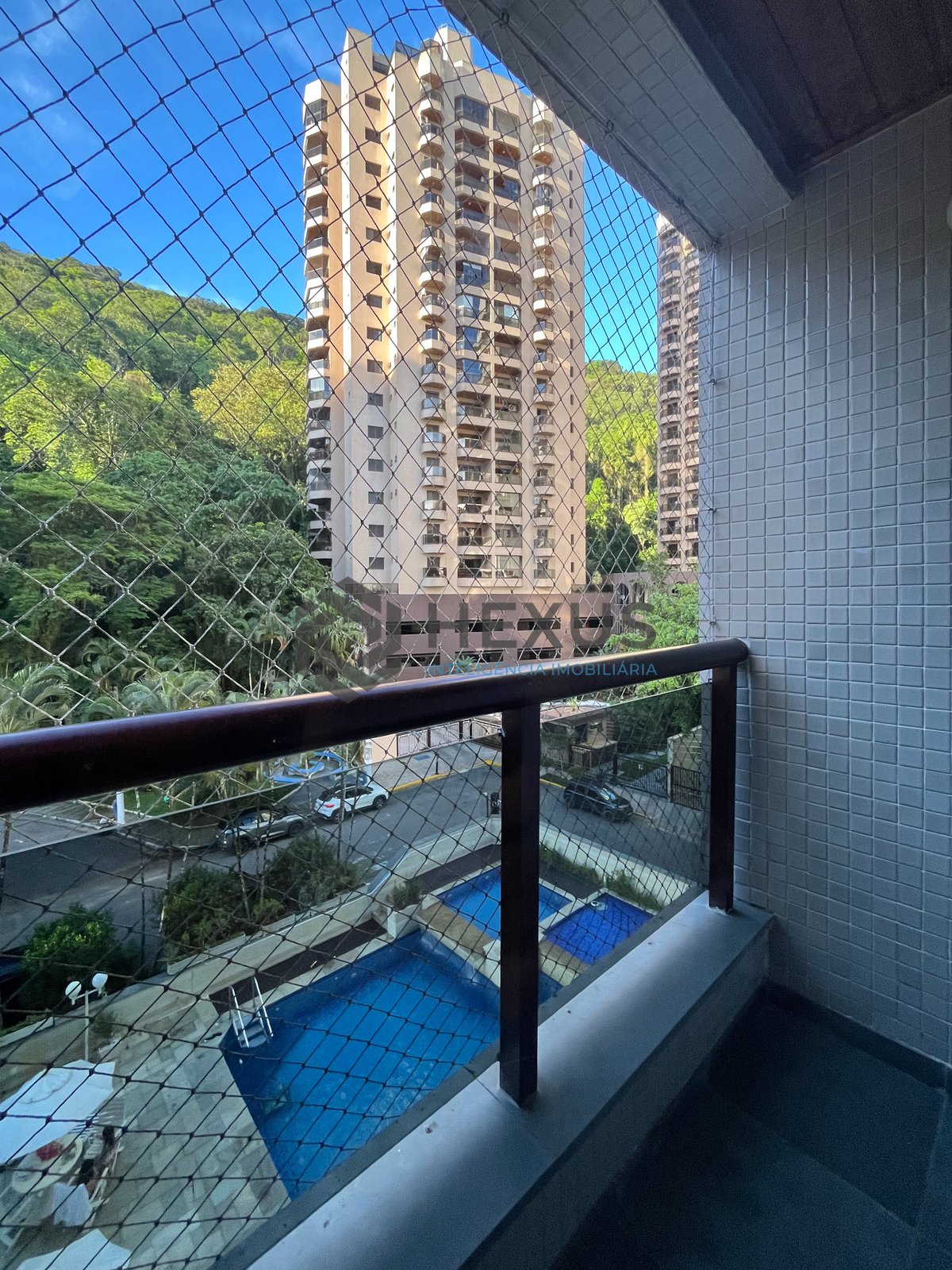 Foto 17 de Apartamento com varanda gourmet e lazer na região da Barra Funda na Praia das Pitangueiras, Guaruja
