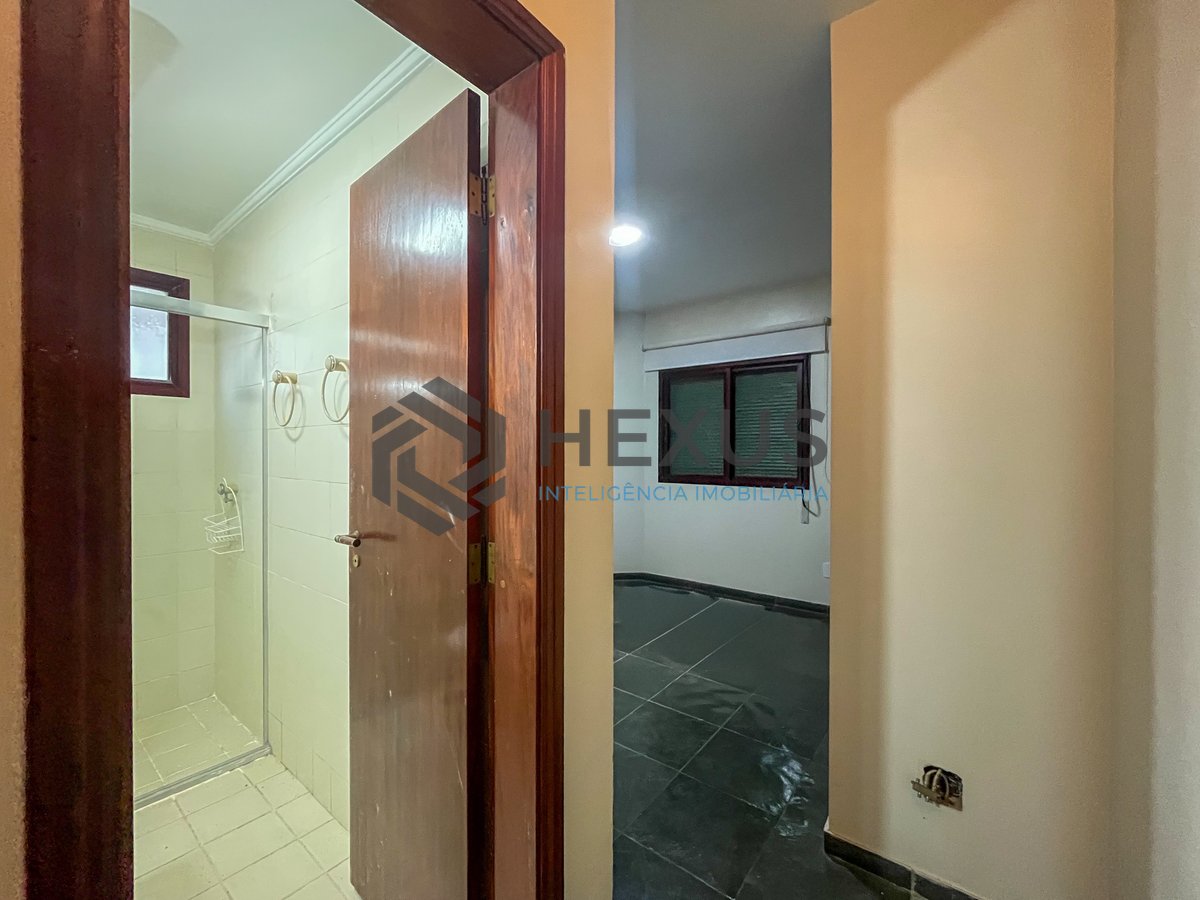 Foto 19 de Apartamento com varanda gourmet e lazer na região da Barra Funda na Praia das Pitangueiras, Guaruja
