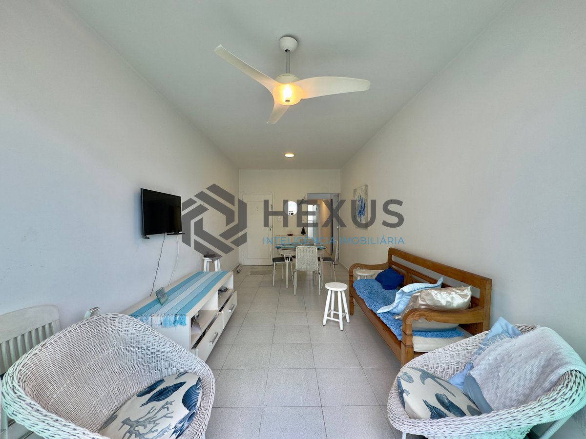 Foto 6 de Apartamento com varanda e vista mar na beira mar da Praia das Pitangueiras, Guaruja