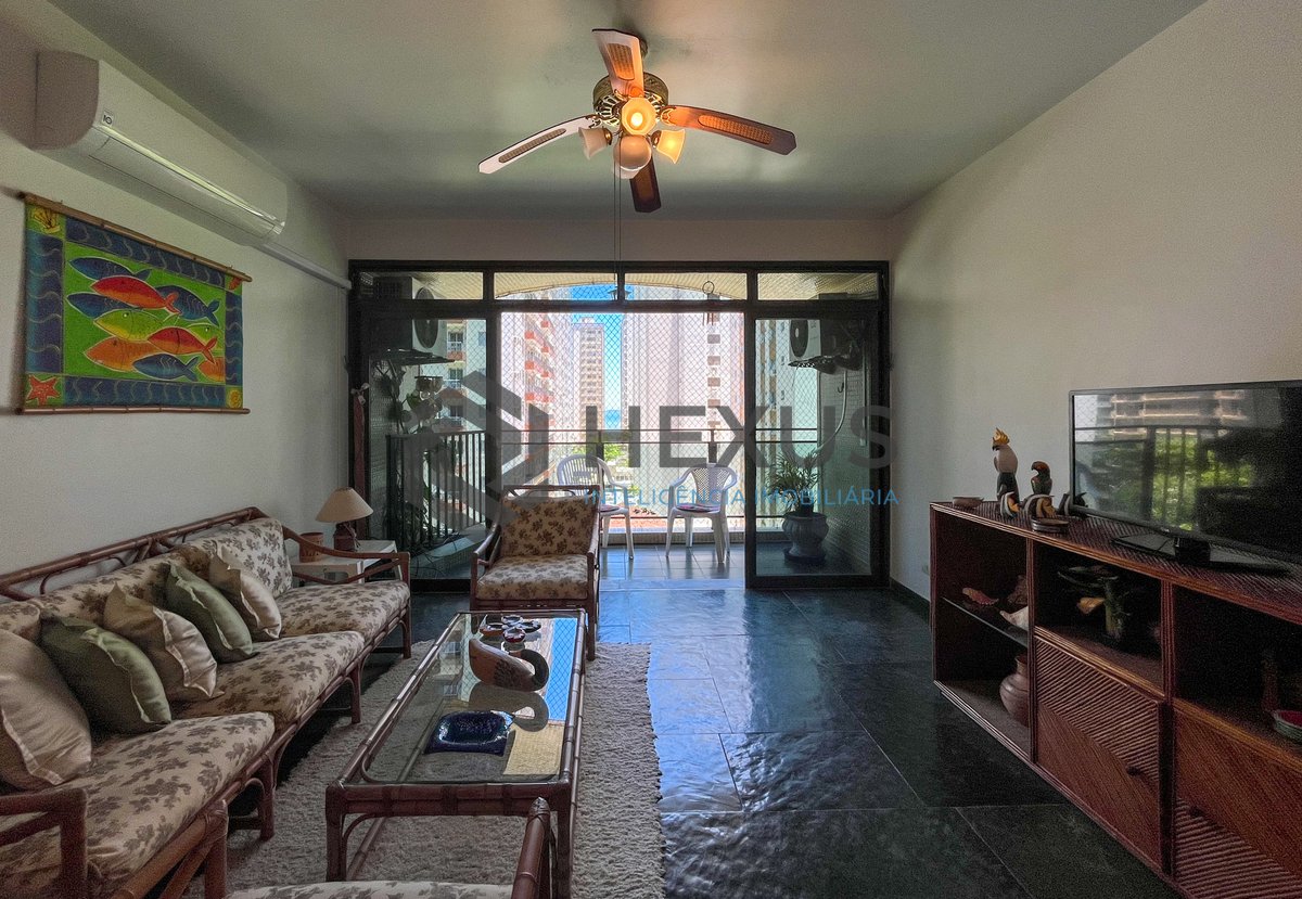Foto 5 de Apartamento com varanda vista mar na Praia das Pitangueiras, Guaruja
