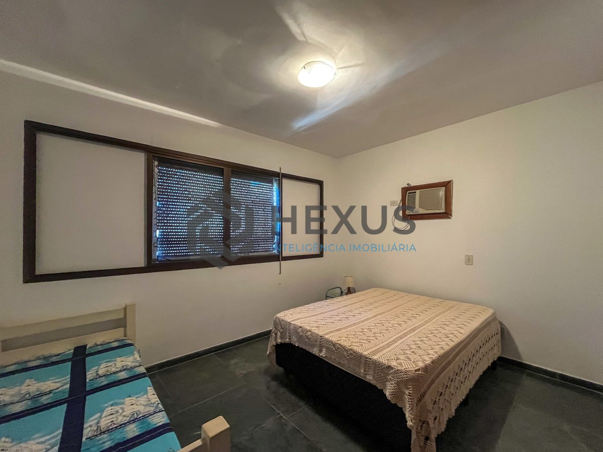 Foto 12 de Apartamento com varanda na Praia das Pitangueiras, Guaruja