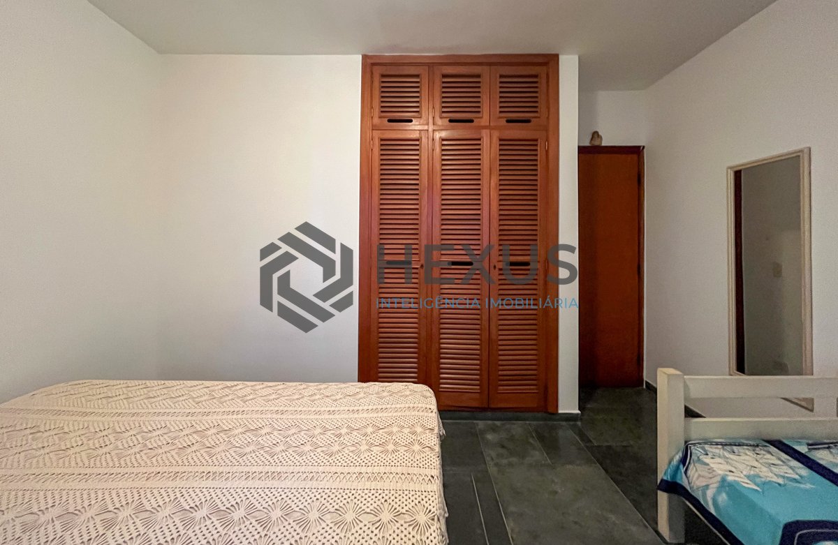 Foto 15 de Apartamento com varanda na Praia das Pitangueiras, Guaruja