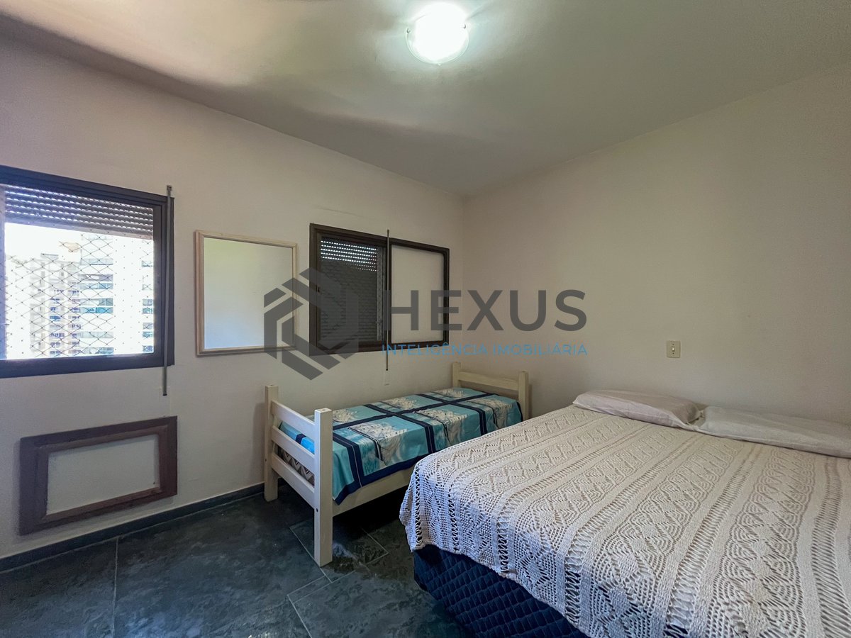 Foto 16 de Apartamento com varanda na Praia das Pitangueiras, Guaruja