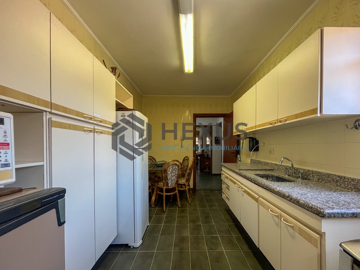 Foto 26 de Apartamento com varanda na Praia das Pitangueiras, Guaruja