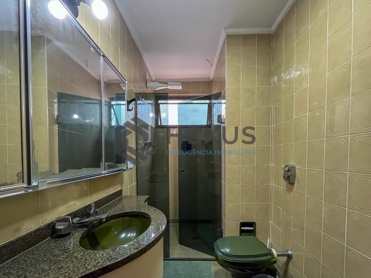 Foto 18 de Apartamento com varanda na Praia das Pitangueiras, Guaruja