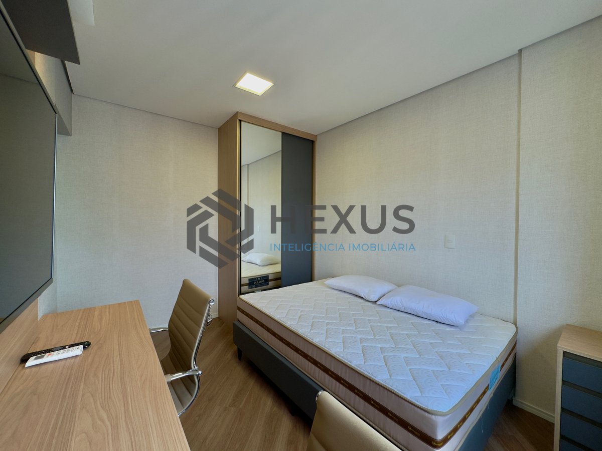 Foto 30 de Apartamento reformado com varanda gourmet e lazer a 2 quadras da Praia das Pitangueiras, Guarujá