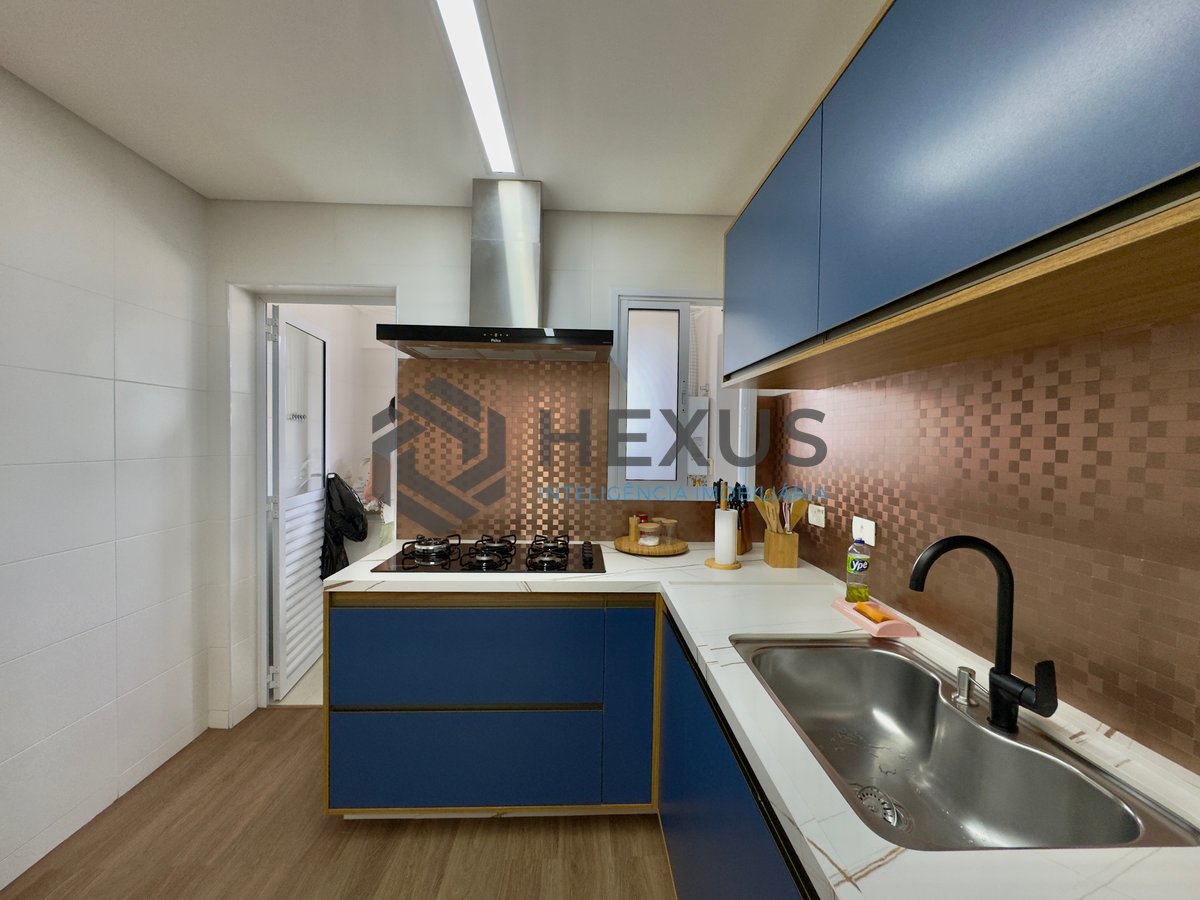 Foto 41 de Apartamento reformado com varanda gourmet e lazer a 2 quadras da Praia das Pitangueiras, Guarujá