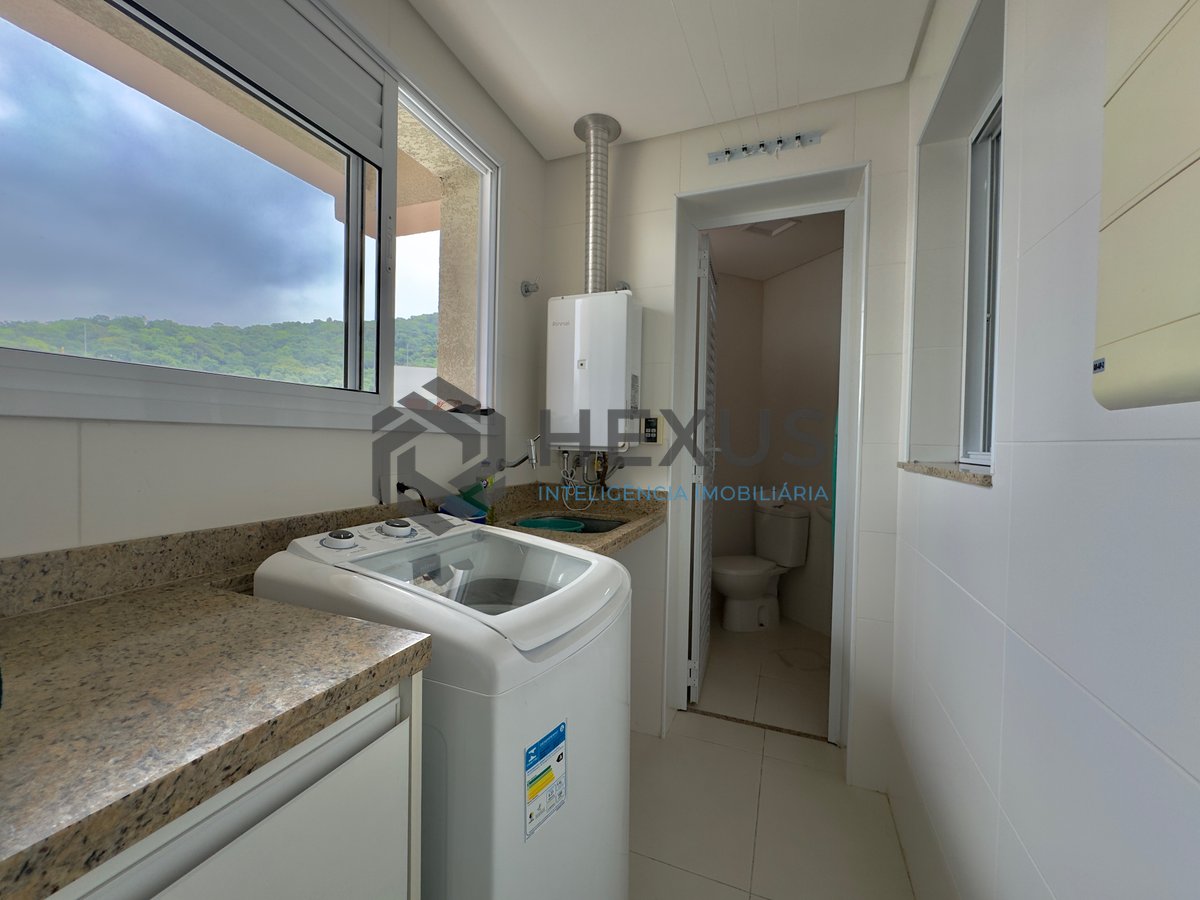 Foto 43 de Apartamento reformado com varanda gourmet e lazer a 2 quadras da Praia das Pitangueiras, Guarujá