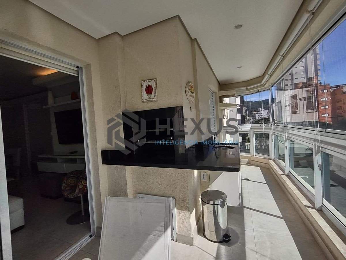 Foto 2 de Apartamento com varanda gourmet e lazer na Praia da Enseada, Guaruja