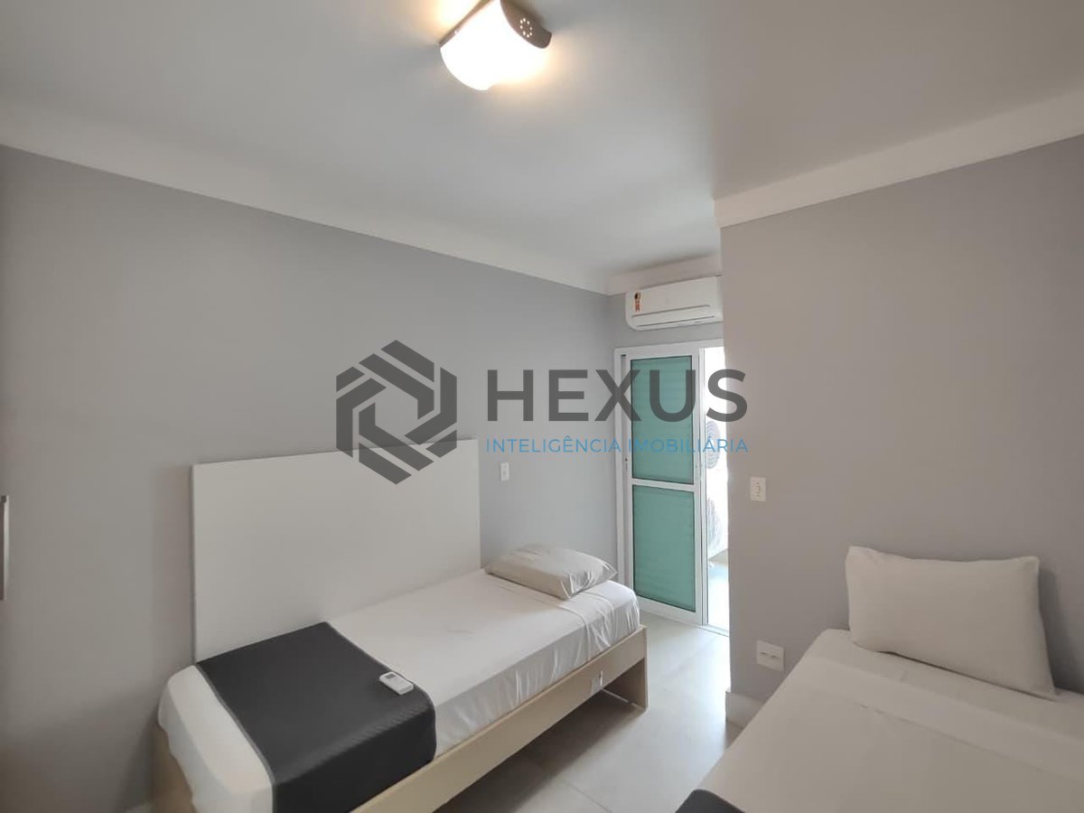 Foto 11 de Apartamento com varanda gourmet e lazer na Praia da Enseada, Guaruja