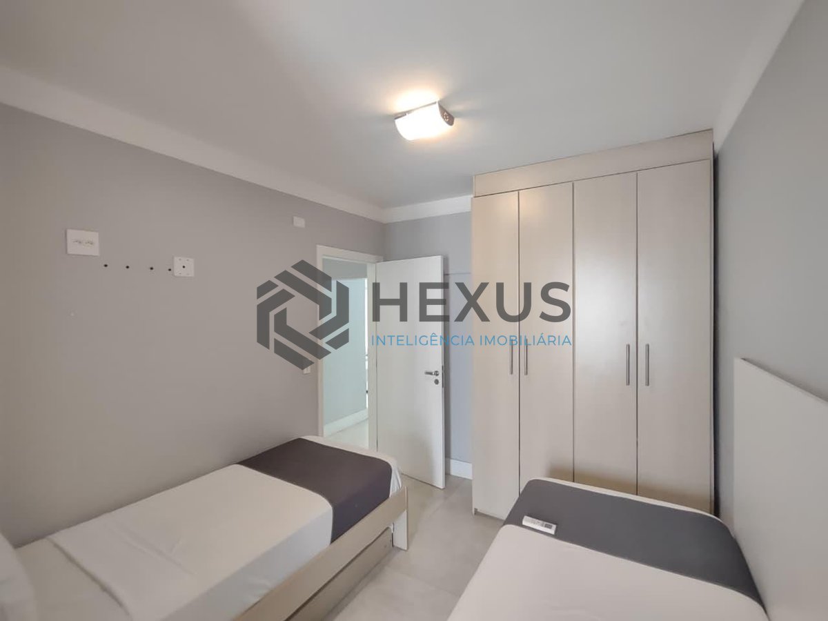Foto 12 de Apartamento com varanda gourmet e lazer na Praia da Enseada, Guaruja